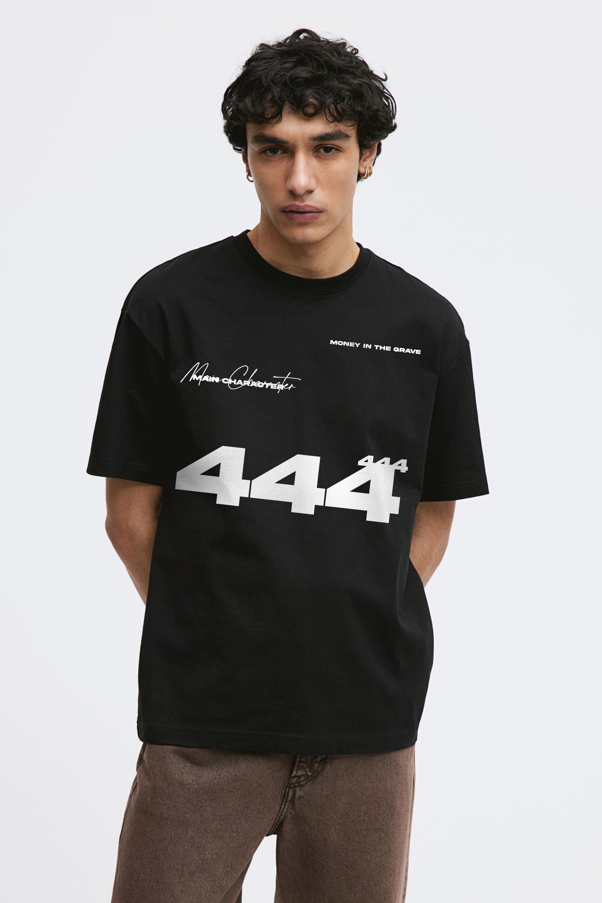 444 Oversized T-shirt
